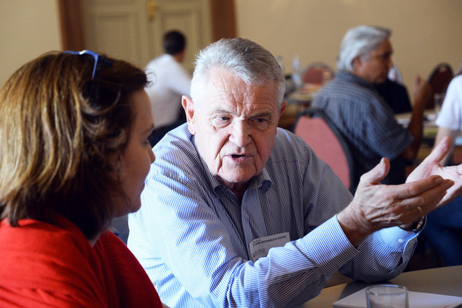 Teilnehmer beim Bürgerdialog im Mannheimer Schloss 