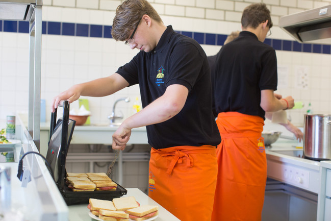 Schülerfirma Breakfast in Rostock. Schulzentrum Paul-Friedrich-Scheel