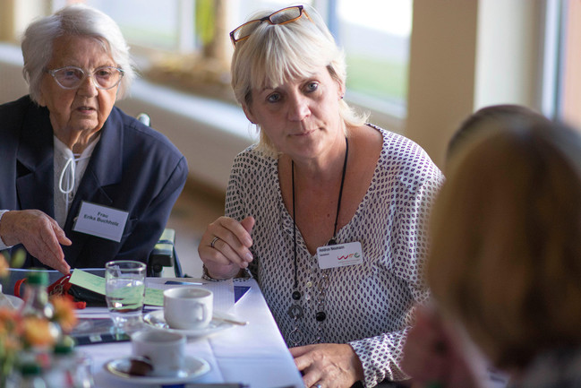 Sozial- und Seniorenzentrum Am Grünhufer Bogen in Stralsund/Mecklenburg-Vorpommern, Senioren der Einrichtung am Dienstag (8. September 2015) auf der Dialogveranstaltung 'Gut Leben in Deutschland'.